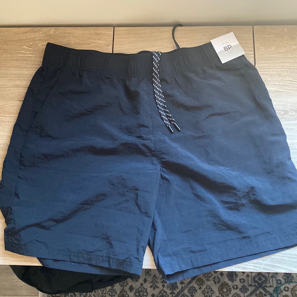 BP Size L Black athletic shorts